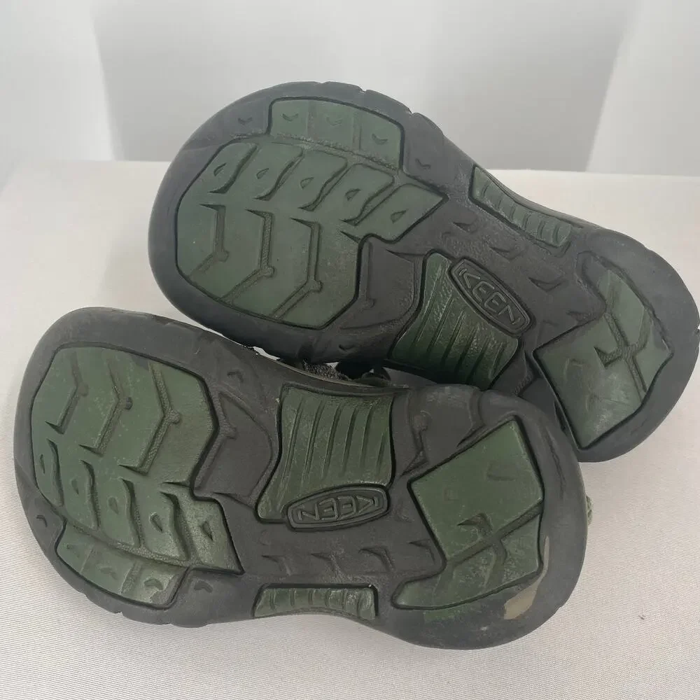 Keen Camo Boys Newport H2 Sandals Size 9.5